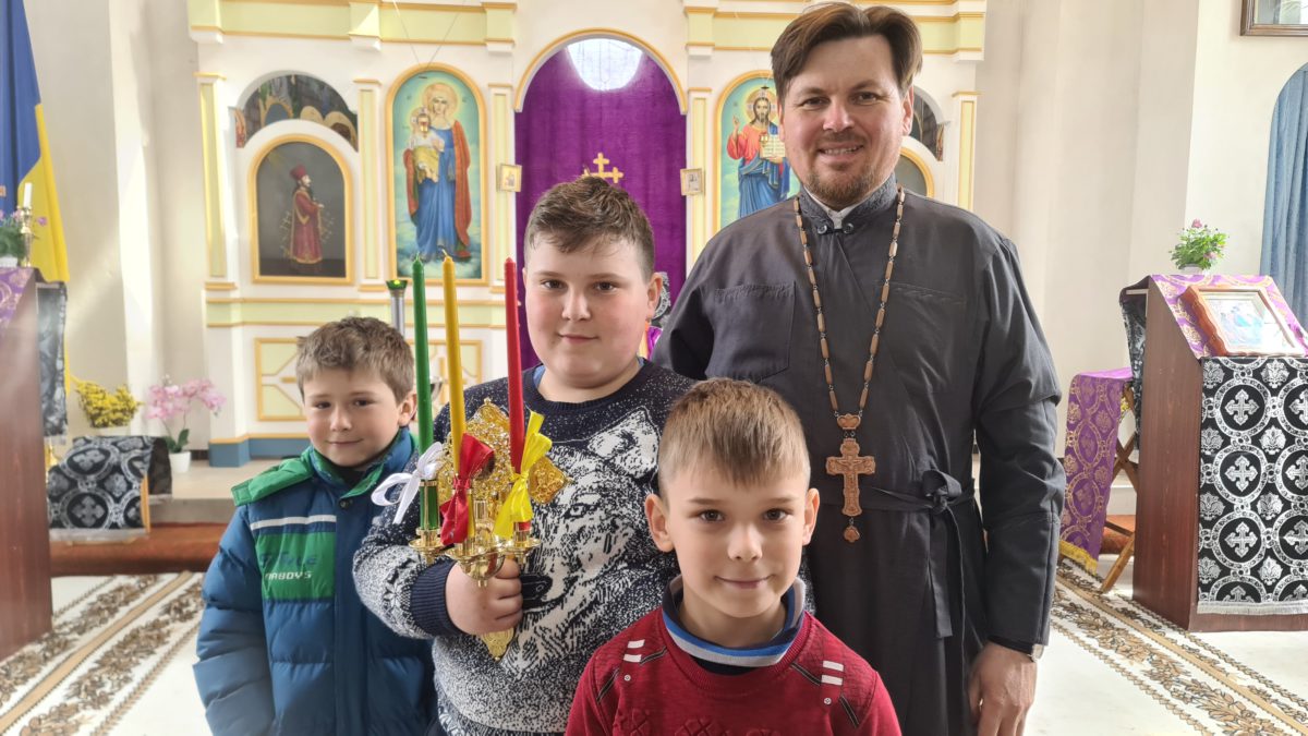 Великодні свічки – хранителі великодніх традицій