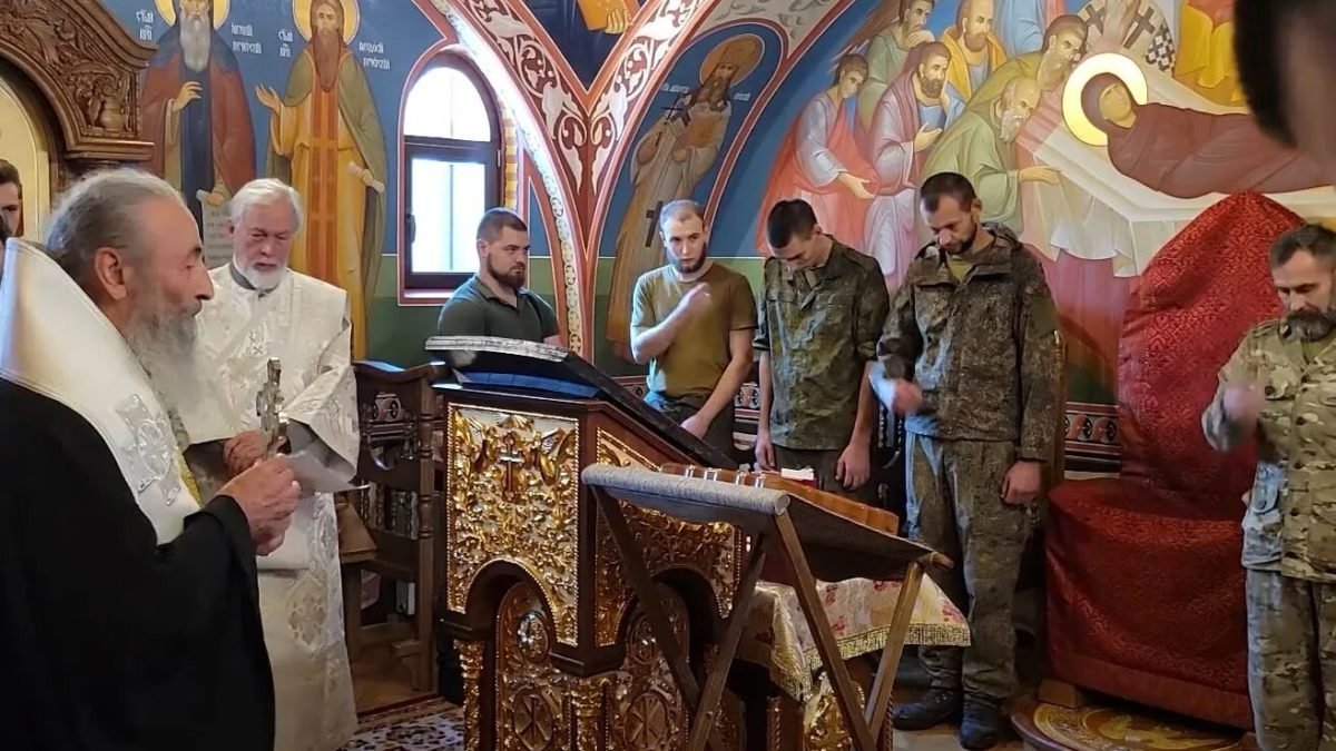 Митрополит ОНУФРІЙ прийняв військовополонених рф в Києво-Печерській Лаврі