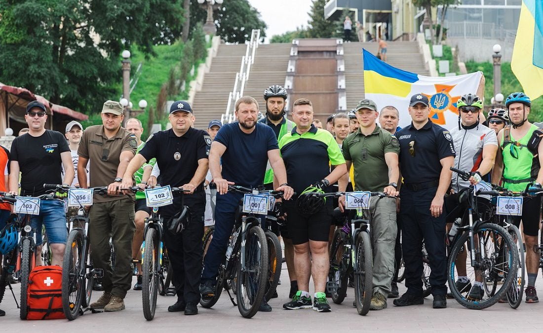 У Тернополі провели велопробіг на підтримку ЗСУ