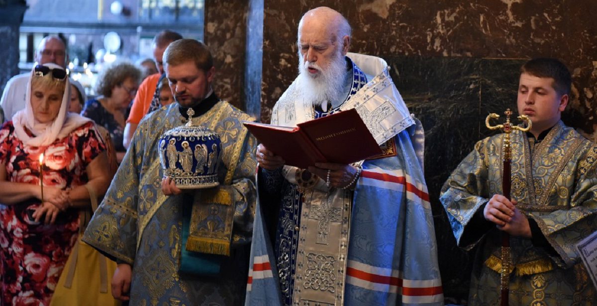 Патріарх Філарет звершив молебень за зниклих безвісти і полонених захисників України