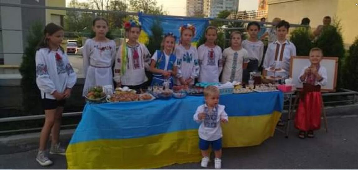 Тернопільська малеча також докладається до перемоги над клятим ворогом