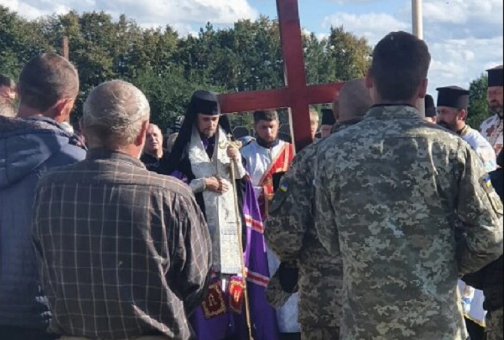 Жителі Підволочиська попрощалися з лейтенантом Юрієм Лопушанським (ФОТО)