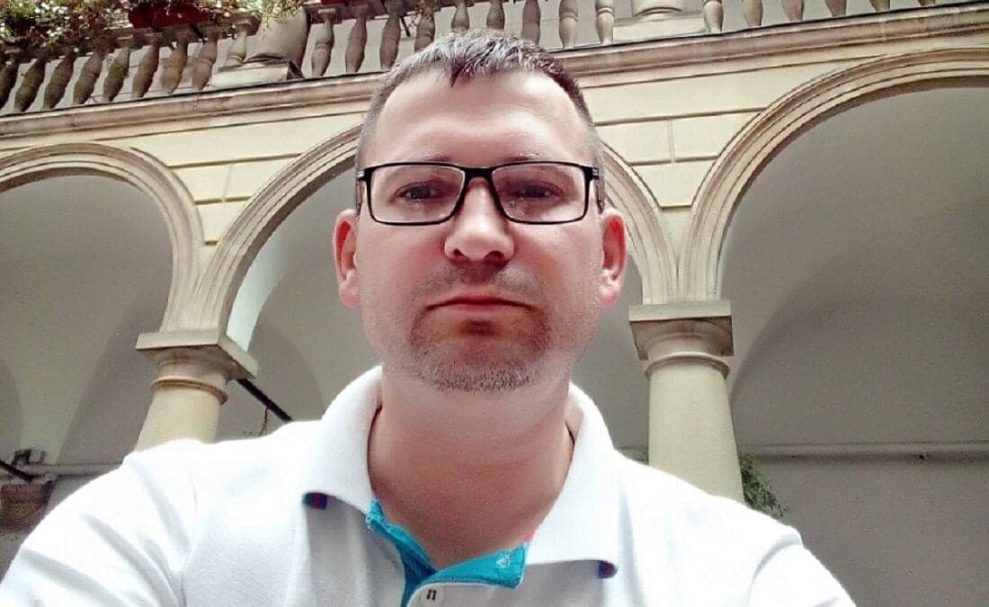Святослав Абрам’юк і молоді просвітяни. Вони цікаві, непокірні, сильні – Олег Володарський