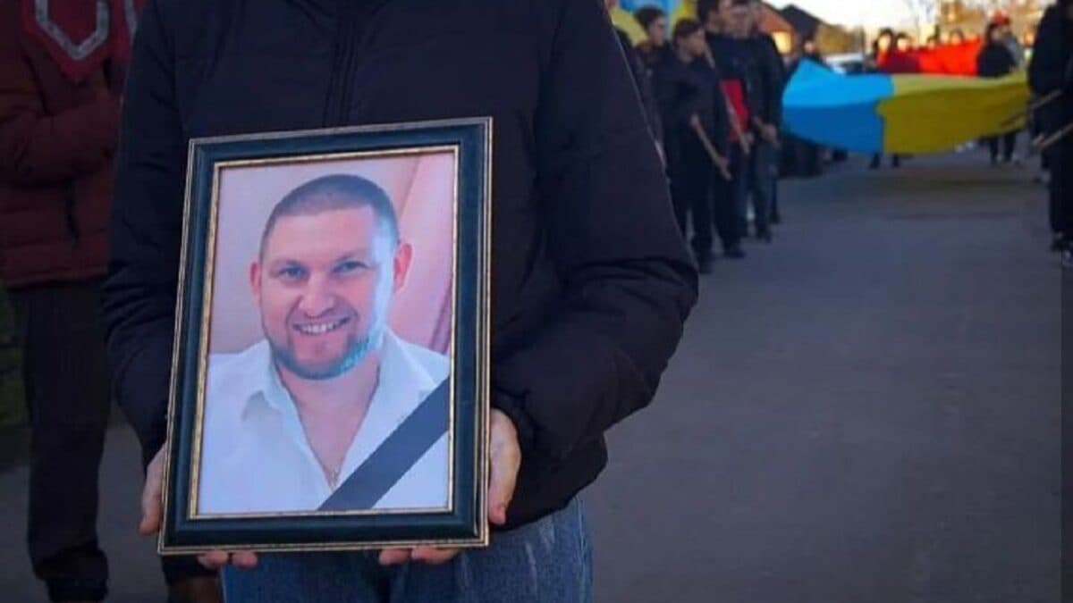 Батько й мати на війні втратили обох синів – героїв: на Тернопільщині попрощалися з одним з загиблих синів