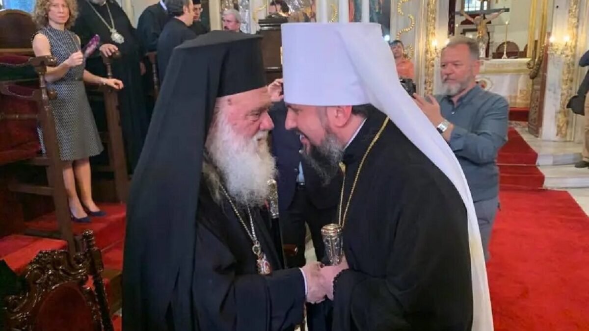 У РПЦ розіслали циркуляр про заборону спілкування з духовенством Елладської Церкви