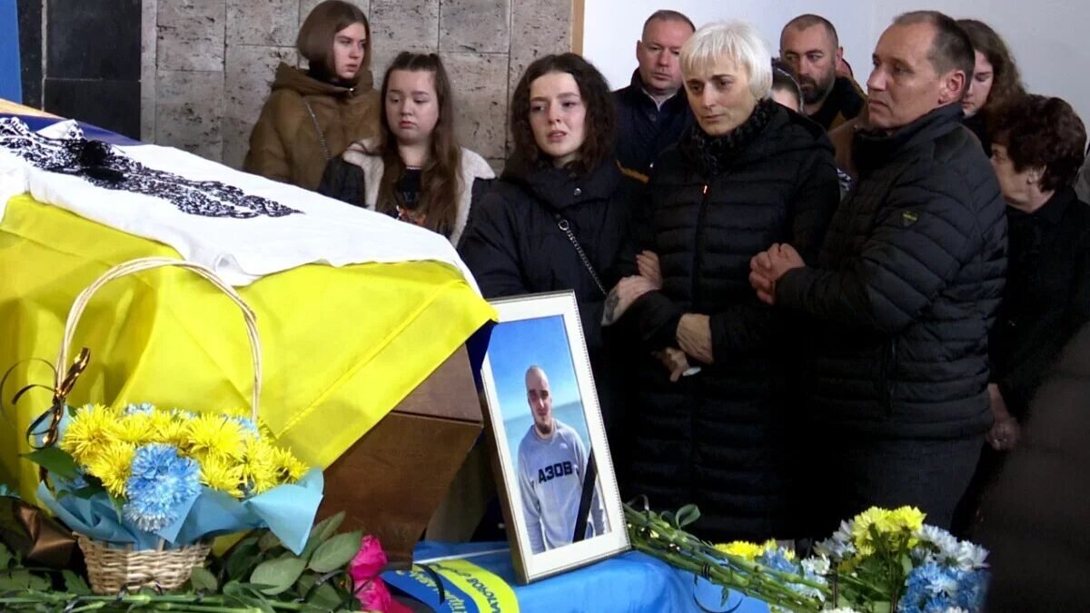 У Тернополі сьогодні попрощалися із 20-річним захисником «Азовсталі», який загинув ще у травні