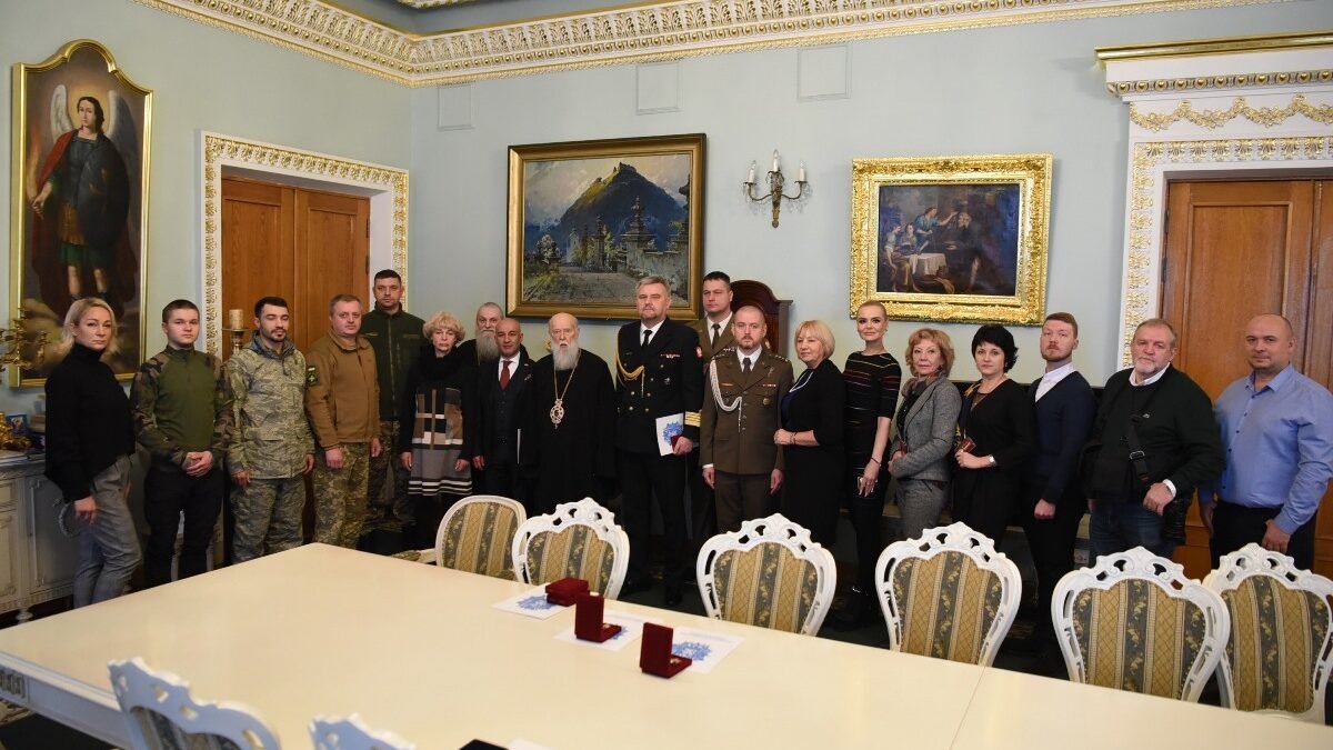 6 грудня 2022 року Патріарх Філарет у своїй резиденції зустрівся з делегацією поважних людей, які сприяють допомозі Україні, війську та українському народу