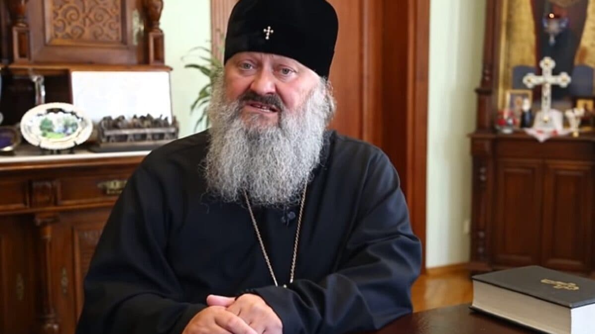 <strong>Згадаємо, як намісник Києво-Печерської лаври Павло (Лебідь) лаяв на ченця, бо той обзивав путіна (відео)</strong>