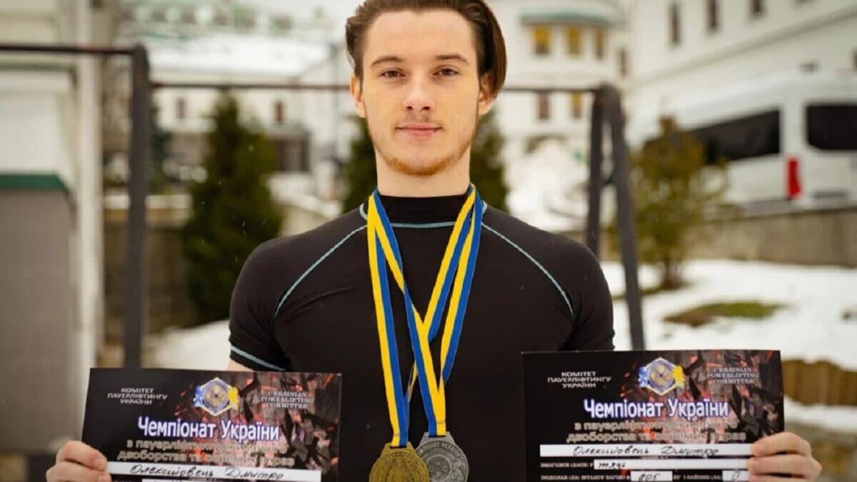 Студент КДА виборов призові місця у чемпіонаті України з пауерліфтингу