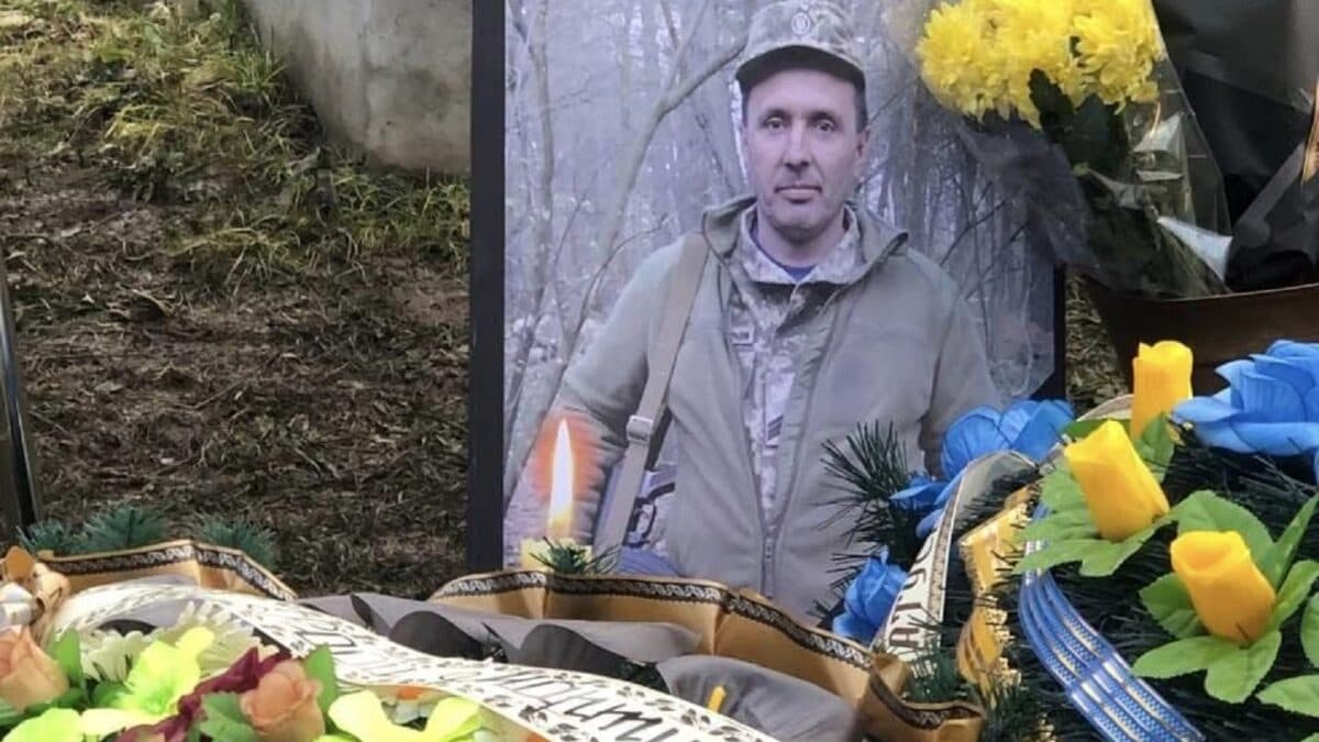 <strong>В останню путь провели загиблого бійця на Тернопільщині</strong>