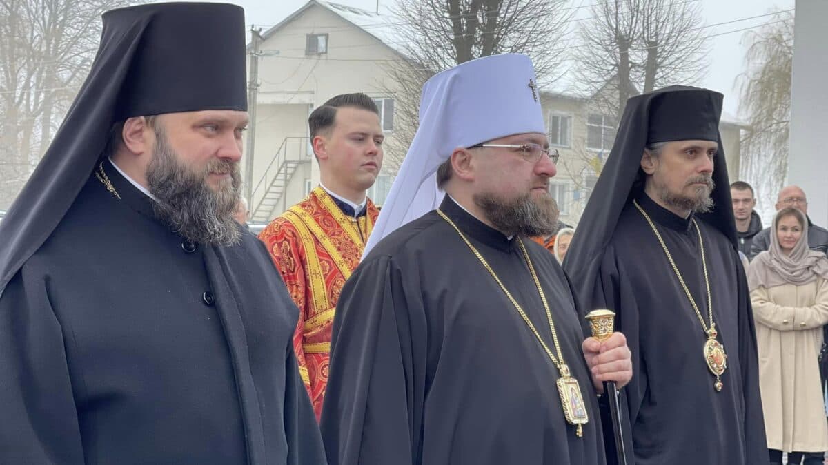 Владика Нестор запрошений на Божественну Літургію та чин освячення храму св. вмч. Параскеви П‘ятниці в селі Лідихівка