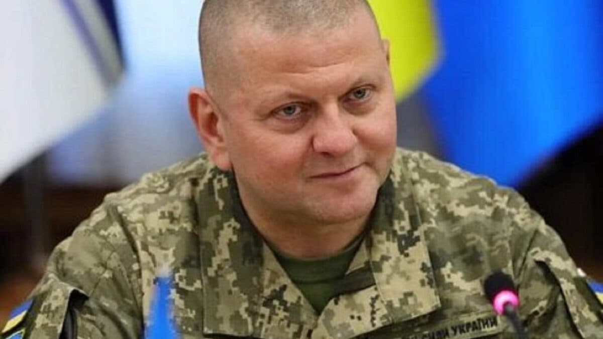 Залужний привітав з Різдвом і Новим Роком усіх «братів по зброї»