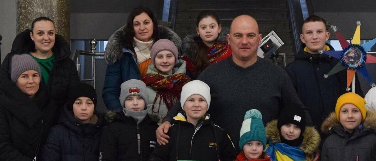 На Чортківщині діти наколядували майже 40 тисяч гривень для українських захисників