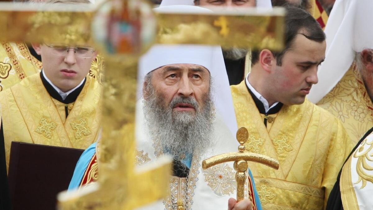 Онуфрій просить керівництво рф «перестати стріляти в наших людей» (відео)