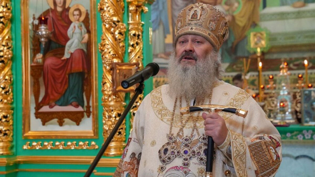 <strong>«Остановитесь»: УПЦ МП провела останню службу у Верхній лаврі, митрополит Павло вдався до погроз і прокльонів</strong>