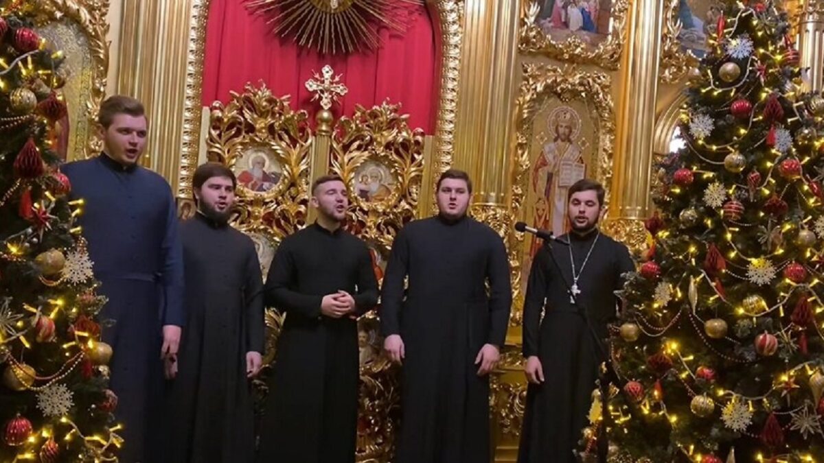Вашій увазі колядки у виконанні студентів та випускників Київської духовної академії