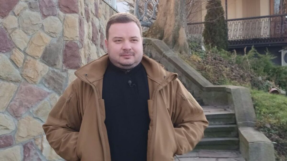 Їхав на війну волонтером, а повернувся капеланом: історія священика з Тернопільщини