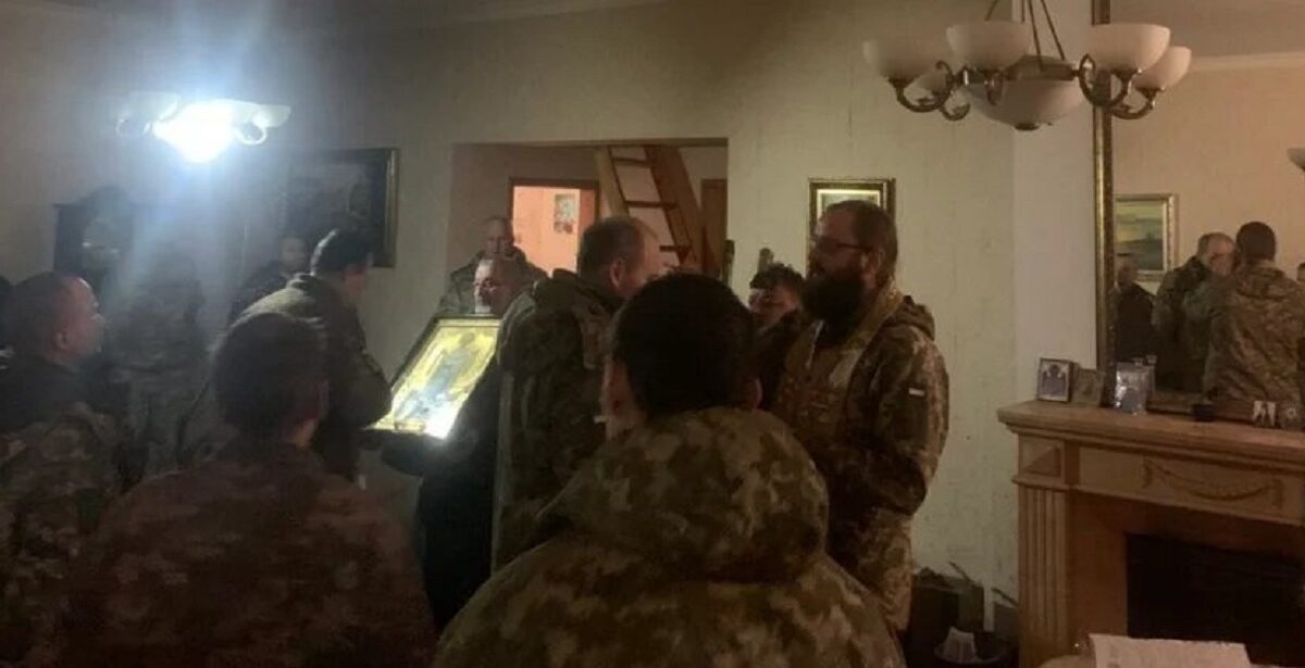 <strong>Завершився останній етап Всеукраїнської хресної ходи з мощами святих воїнів за мир в Україні</strong>