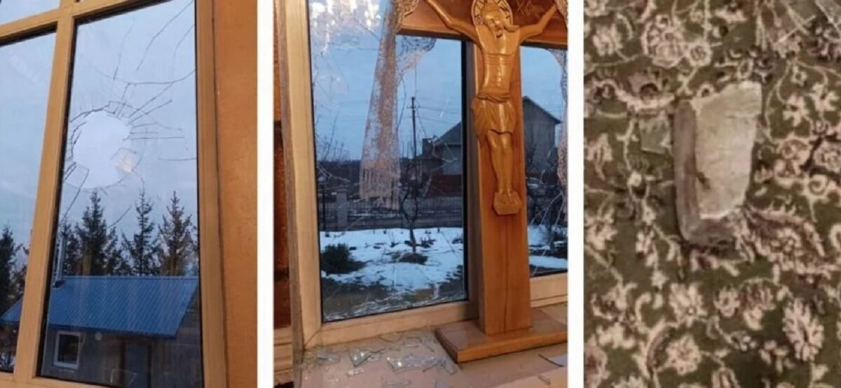 На Буковині чоловік у нетверезому стані розбив вікна та двері православного храму
