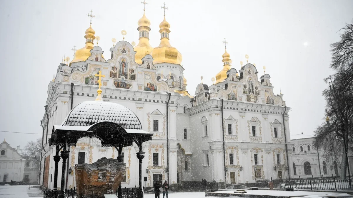 Президент України наголосив на захисті духовної спадщини