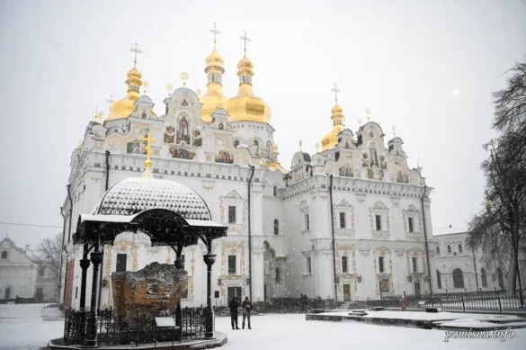 Президент України наголосив на захисті духовної спадщини