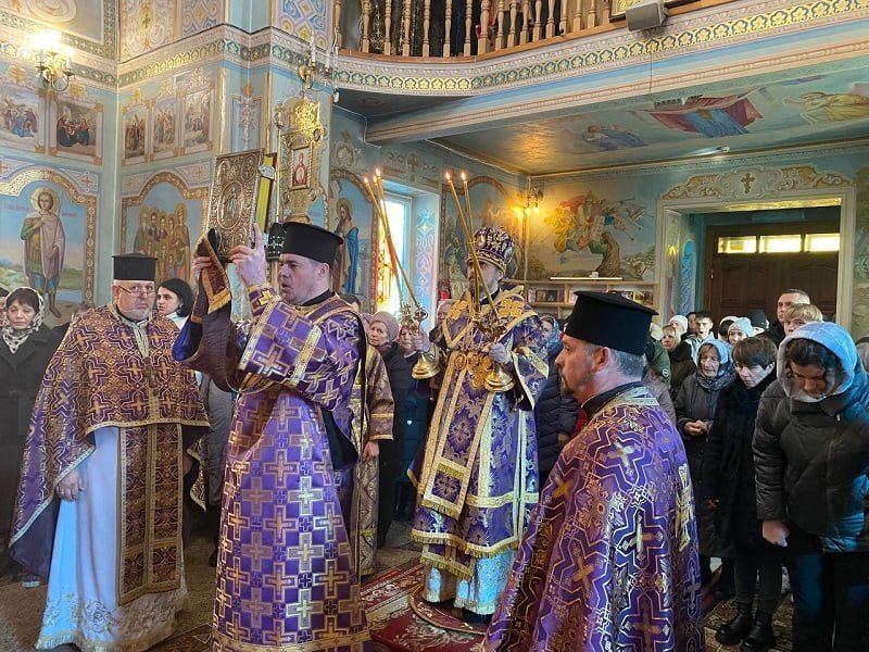 Митрополит Нестор Писак очолив Божественну літургію в храмі Різдва Пресвятої Богородиці в Тернополі в день пам’яті святителя Григорія Палами та собору усіх преподобних отців Києво-Печерських