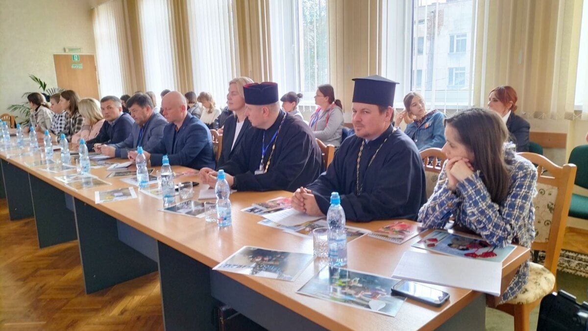 Round Table “Called to Life in Fullness” Discusses Issues of Youth with Mental and Complex Disorders