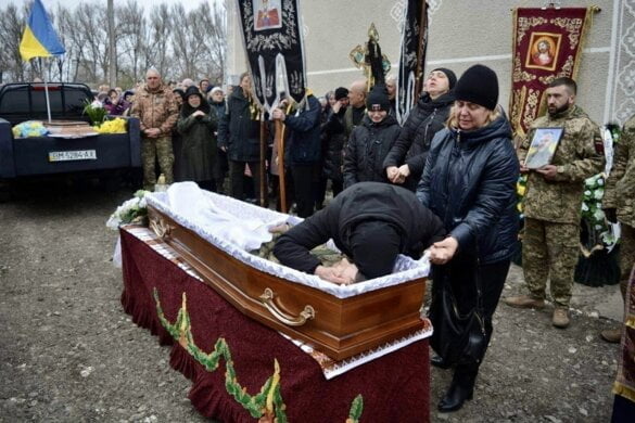 Збараж попрощався зі своїм Героєм: чин похорону очолив Митрополит Нестор у пам'ять захисника України Сергія Малкуша