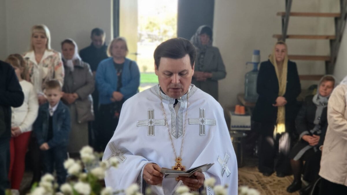 Нехай Всемилостивий Господь упокоїть душі всіх від віку спочилих православних християн в оселях праведних, а нас помилує і спасе, бо Він благий і людинолюбний