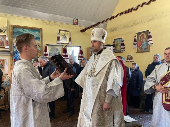 Митрополит Нестор Писик очолив Божественну літургію в кафедральному соборі