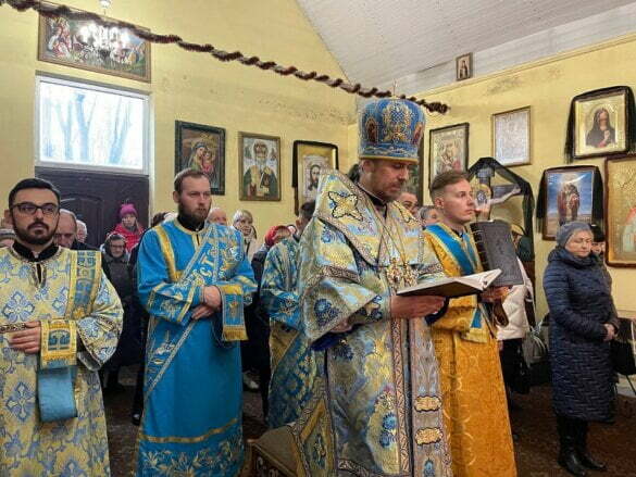 Благовіщення Пресвятої Богородиці: молитви за мир та благополуччя України під час святкової літургії у Тернополі