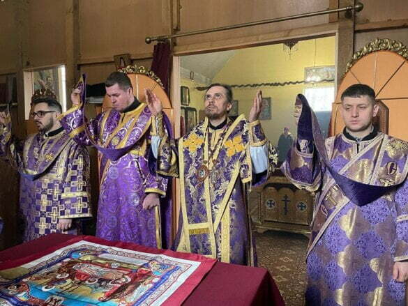 Митрополит Нестор звершив Божественну літургію на Великий Четвер у Тернополі та закликав до єдності та служіння іншим