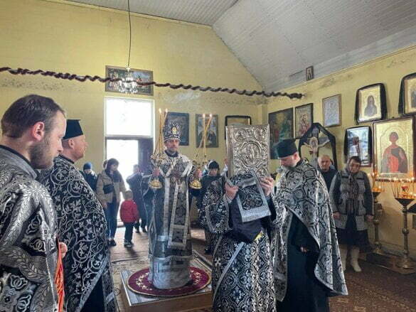 Винос Плащаниці та молитва Плач Божої Матері: як у Тернополі вшановують Велику п'ятницю