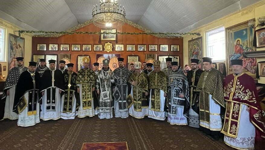 У Тернополі священикам вручили богослужбові нагороди на Божественній літургії Ранішосвячених Дарів