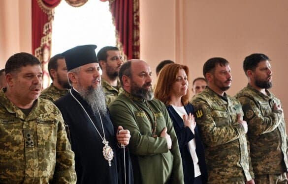 Митрополит Епіфаній відвідав випуск капеланів Сил ТрО
