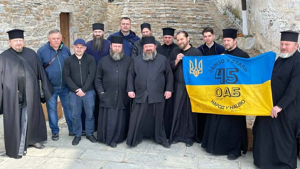 Молилися на Святій Горі: тернопільські священники повернулися з Афону