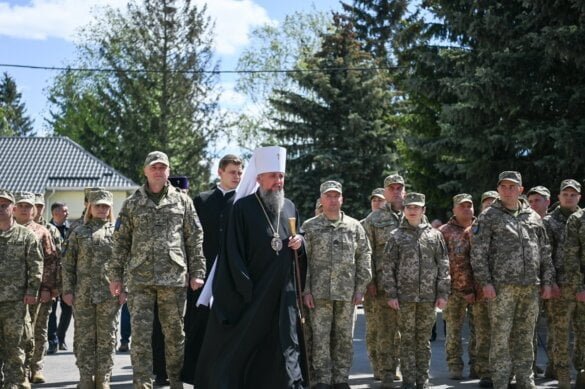 Предстоятель у Володимирі зустрівся з військовослужбовцями