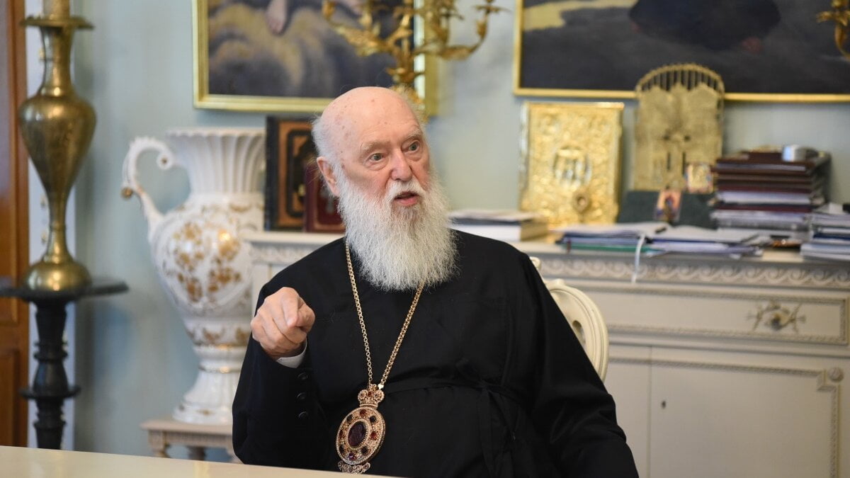 Патріарх Філарет зустрівся з першим заступником директора НАБУ, обговорюючи боротьбу з корупцією в Україні