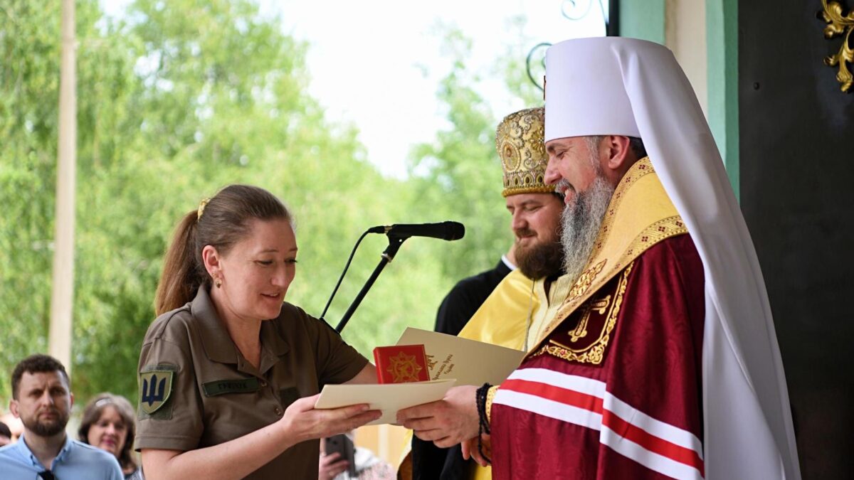Предстоятель відвідав військову частину на Київщині, де помолився за перемогу України