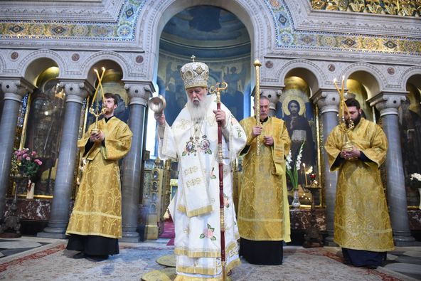 Патріарх Філарет звершив Божественну літургію у Володимирському соборі Києва