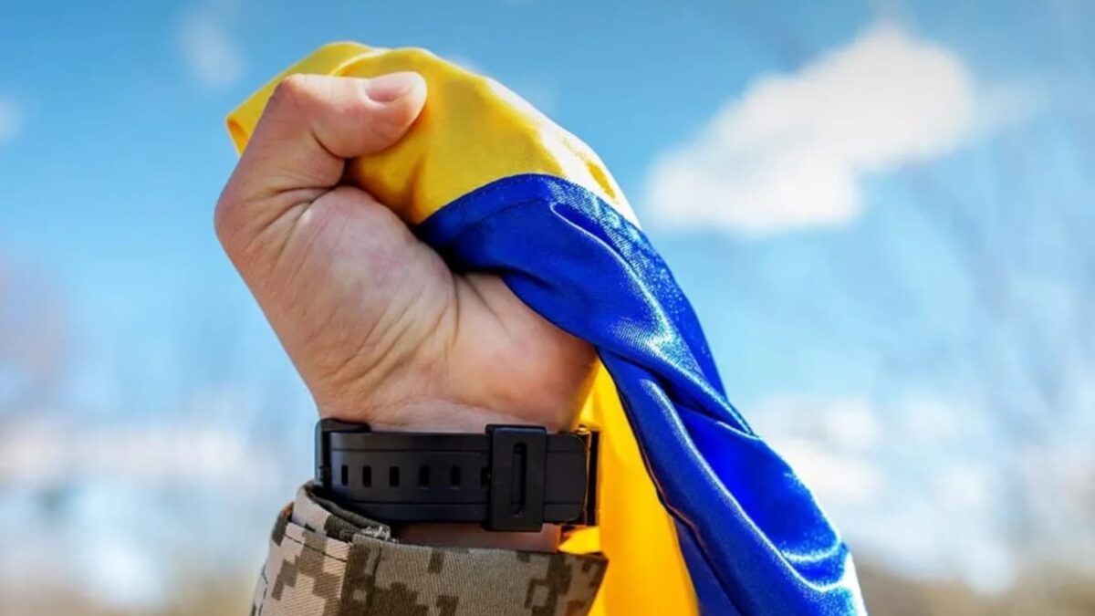 Молитва за Батьківщину: Віддана молитва та символіка до 32-річниці Дня Незалежності України
