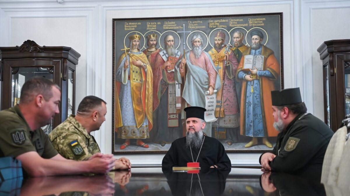 Предстоятель зустрівся з командувачем Сил логістики ЗСУ