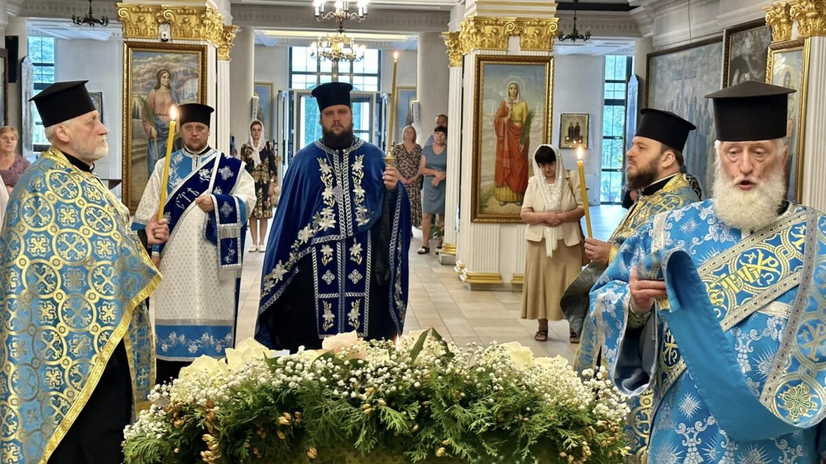 Світло і Радість: Всенічне Бдіння напередодні Різдва Пресвятої Богородиці