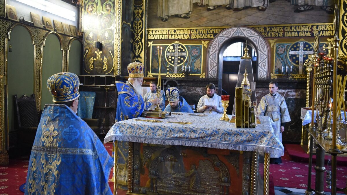 Божественна літургія та молитва за мир у Києві: Патріарх Філарет веде богослужіння
