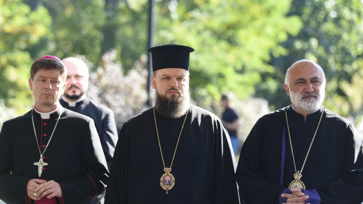 Міжконфесійна молитва піднесена в Бабиному Яру: Вшанування пам’яті жертв у день пам’яті 82-их роковин від дня трагедії