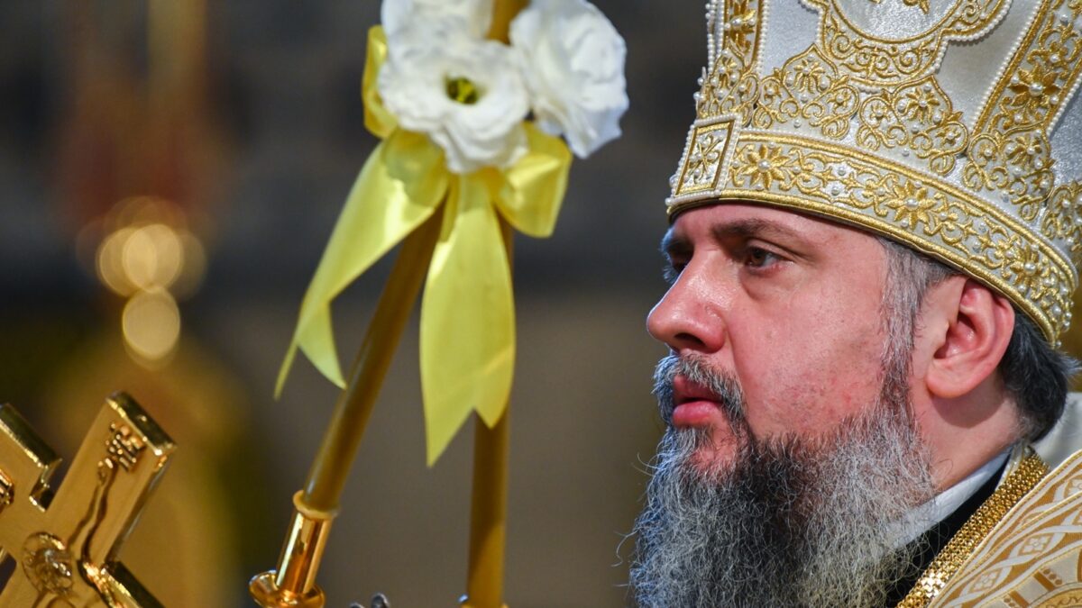 Віра повинна спонукати за мереживом життєвих подій завжди бачити руку Божу, – Митрополит Епіфаній