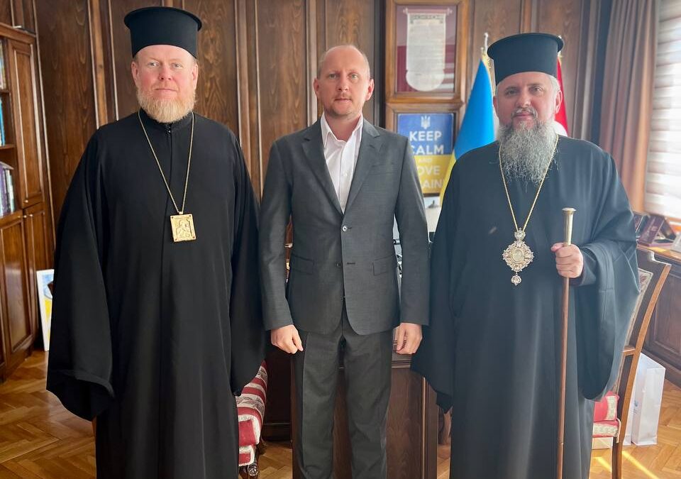 Блаженнійший Митрополит Епіфаній відвідав Генеральне консульство України в Стамбулі