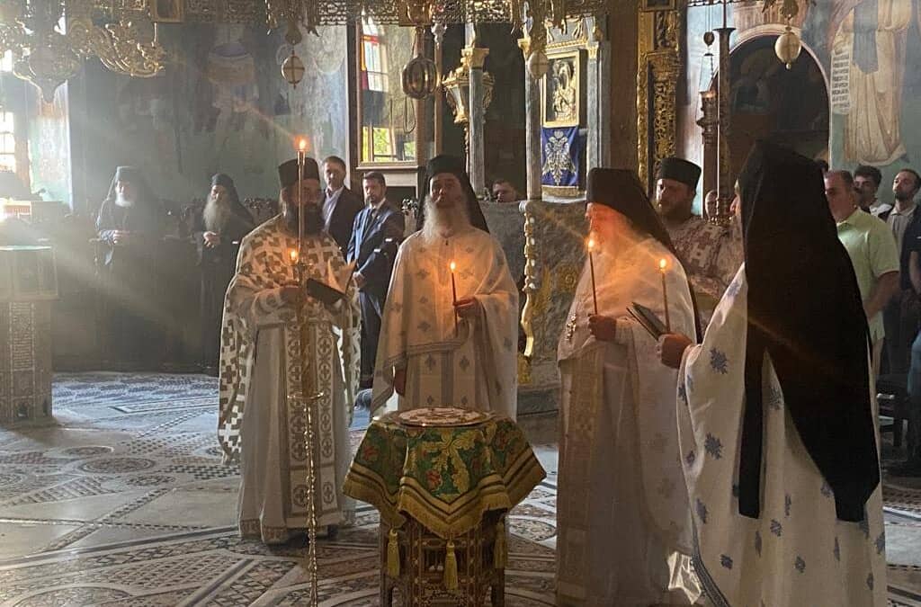 Молитва за захисників України на Святій Горі Афон під час святкування Покрови Пресвятої Богородиці