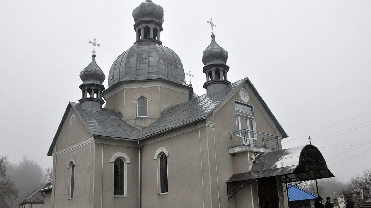 Щедрість і відданість: Парафіяни церкви святого Архістратига Михаїла в селі Калинівщина внесли свій внесок у фонд – 2 900 гривень!
