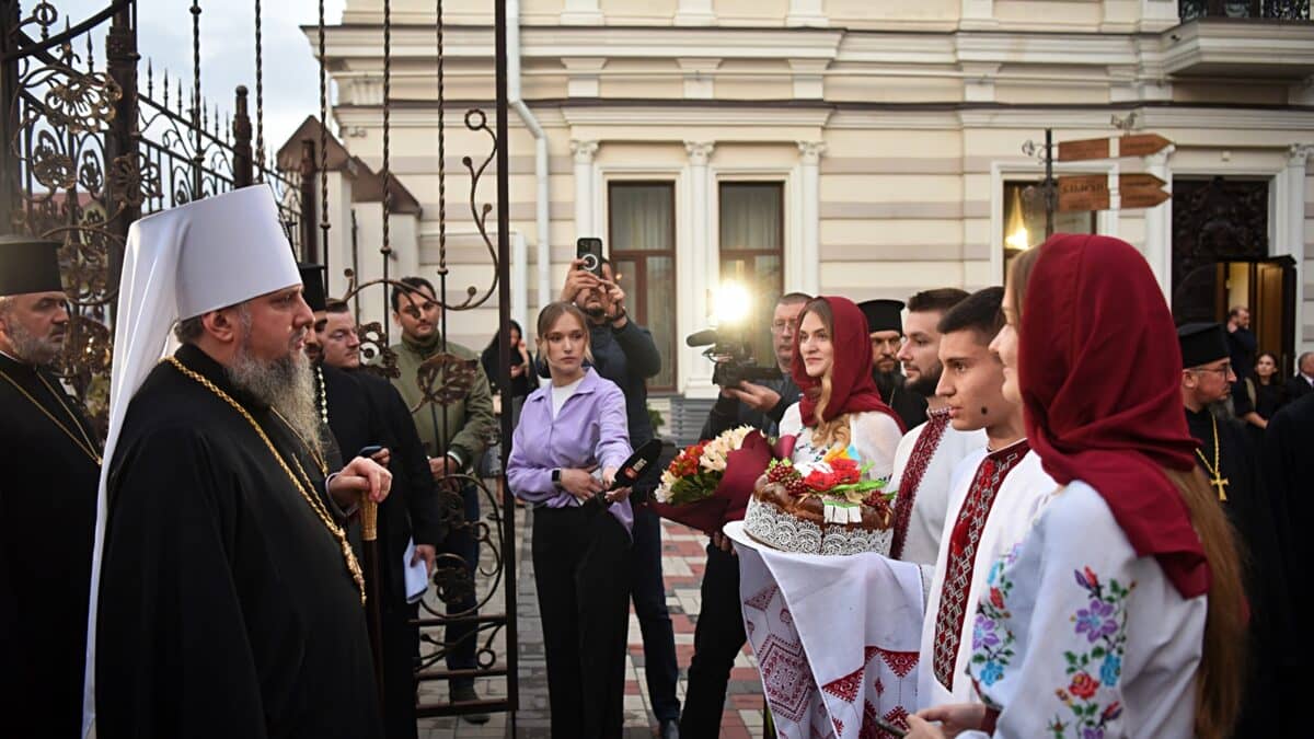 Зустріч Митрополита Епіфанія із Гостями, Що Віддали Життя за Україну